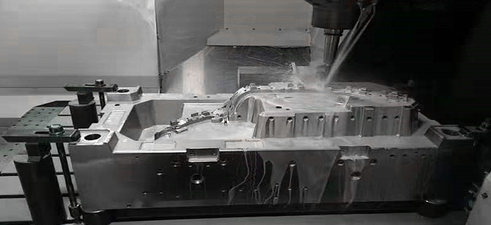 injection mold tool machining